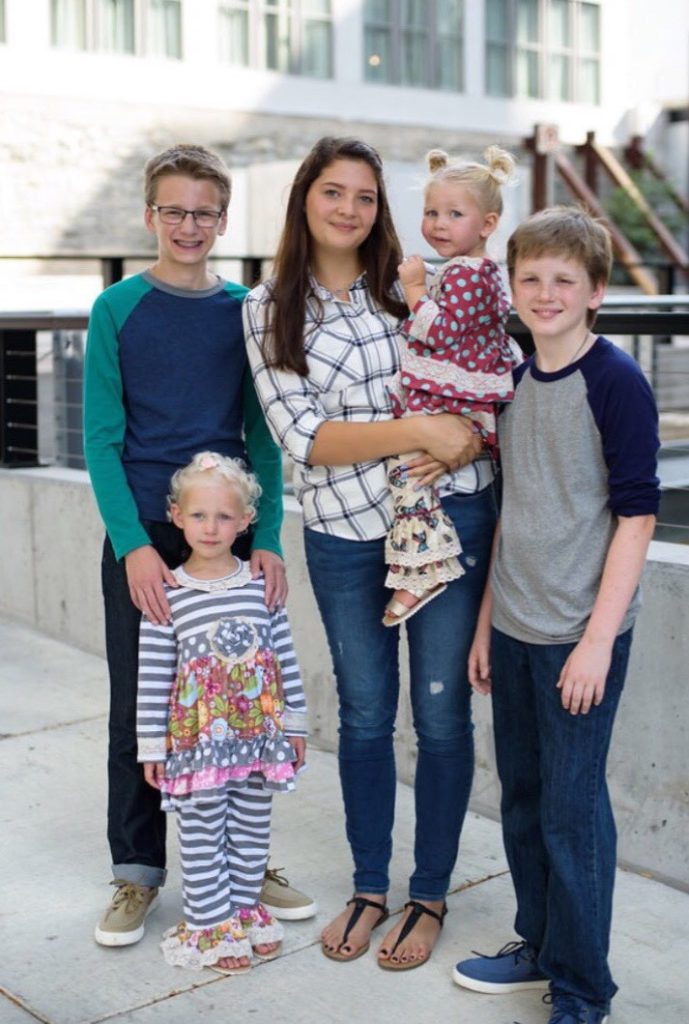 host kids 