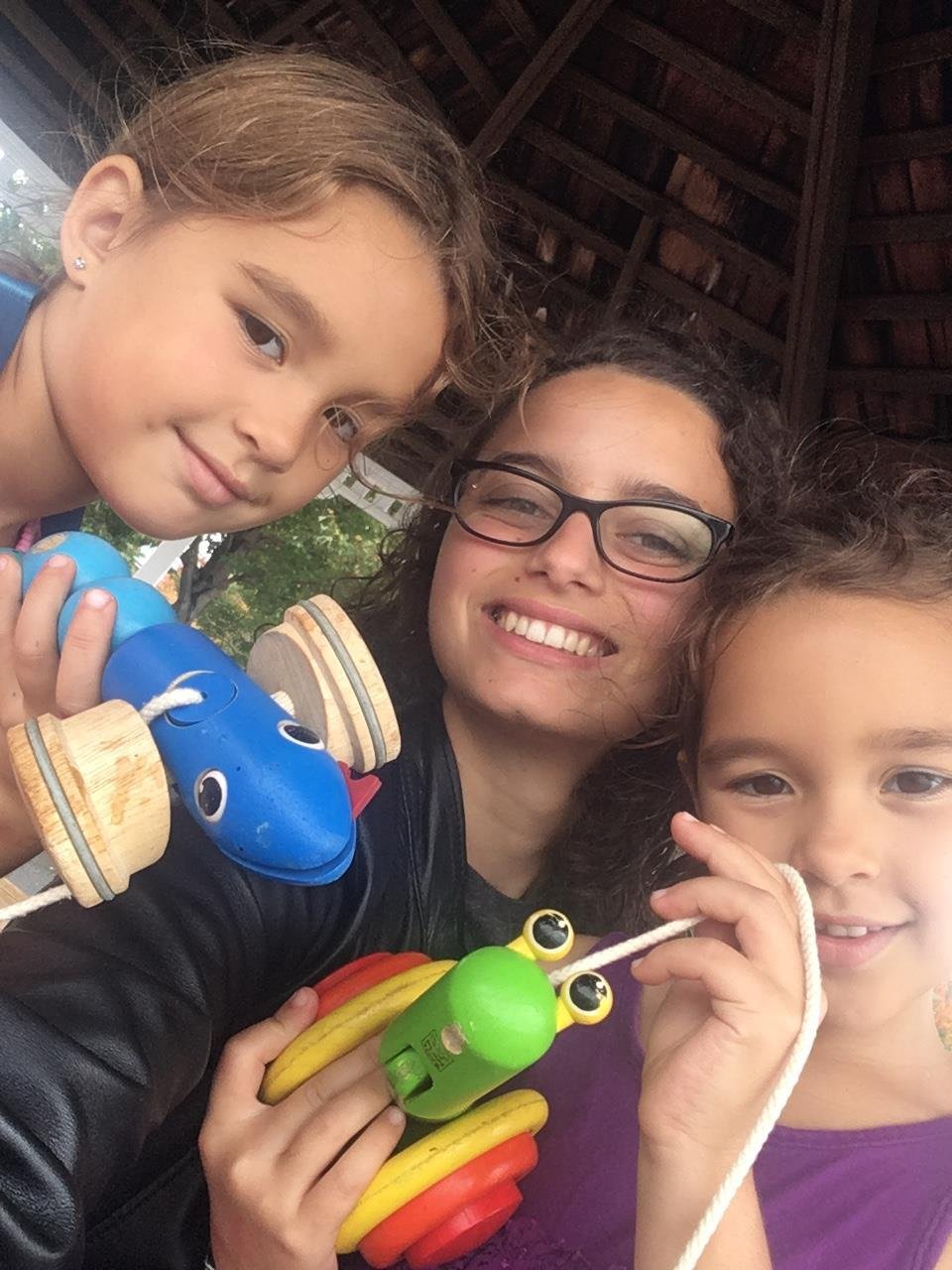 French au pair Amandine and her two host girls.